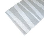 Tapis de couloir rayé gris et blanc ARE SOFIE SJOSTROM DESIGN